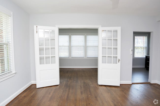 800 ft² 2 habitaciones - Sala de estar