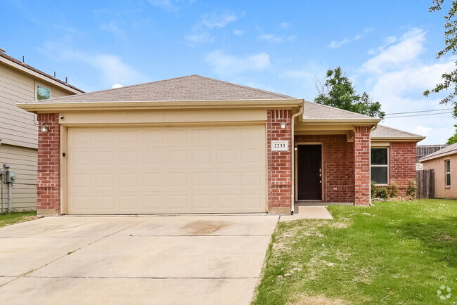 Building Photo - 2233 Sims Dr Rental