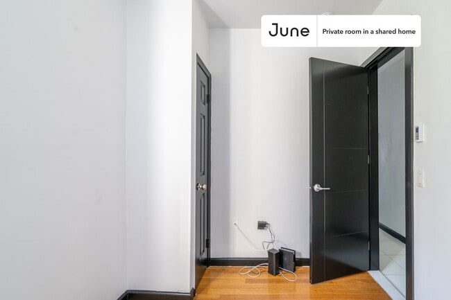 Room in Shared 3 bed/2 bath home in Upper West Side
