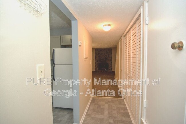Photo - 1668 Wynndowne Trail