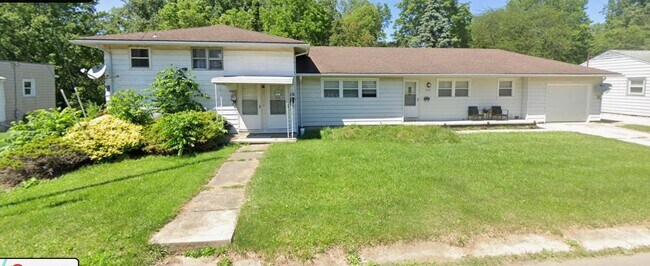 Photo - 626 W Warren St