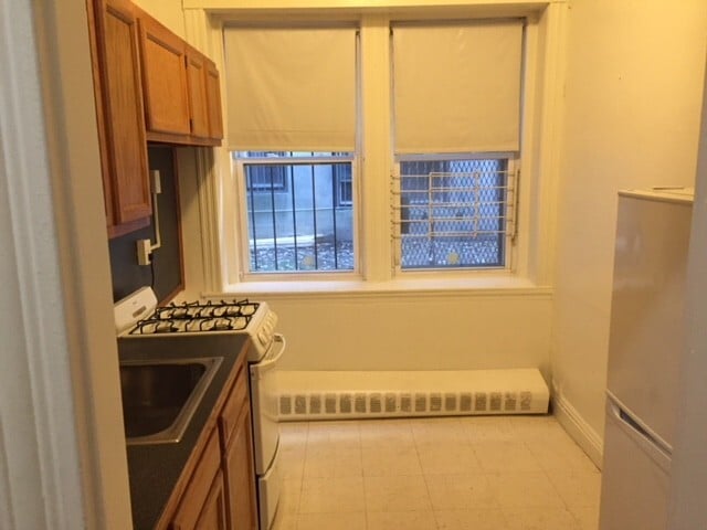 Photo - 1690 Commonwealth Ave