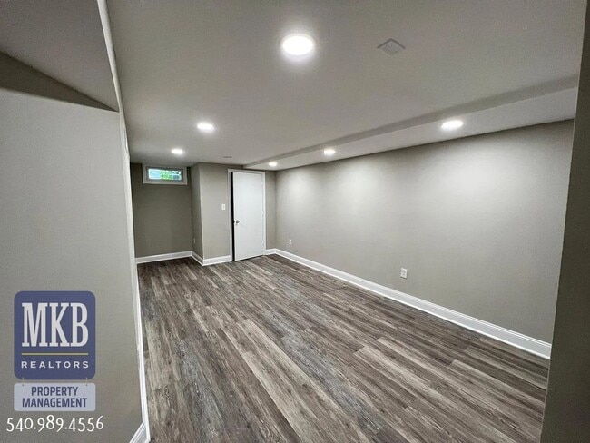 Photo - 1813 Oxford Ave SW