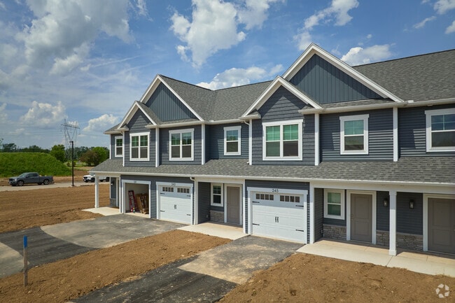 Photo - Townhomes @ Oakridge Glen
