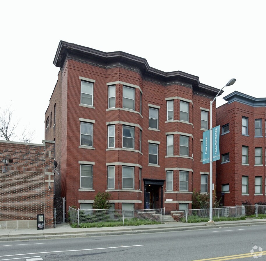 Photo - The John R Apartments
