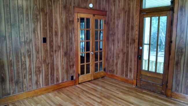 Photo - 1602 W Short Ave