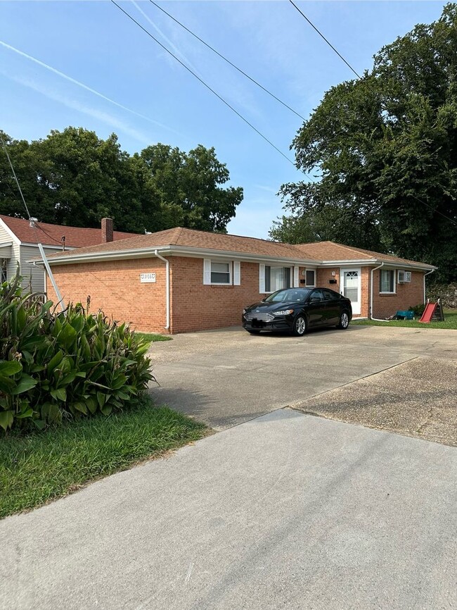 Building Photo - 1014 Woronoca Ave Unit 1014 Woronoca Avenue #1