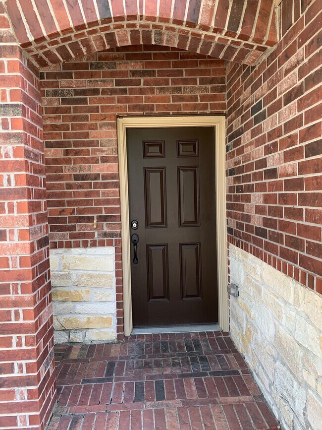 Photo - 18827 Cove Pointe Dr