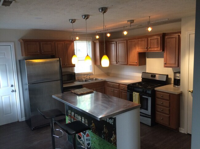 Photo - 319 S. Wenzel St.