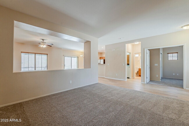 Photo - 519 E Rainbow Dr