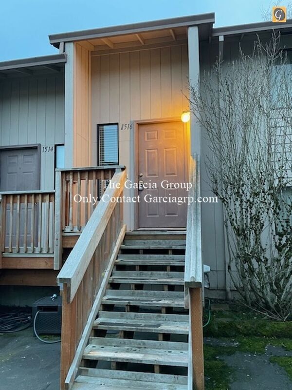 Photo - 1516 SW Dewitt St Townhome