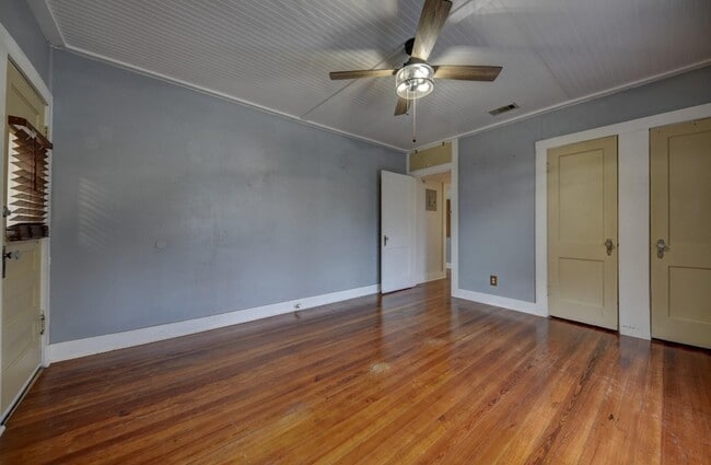 Photo - 239 N Monroe St