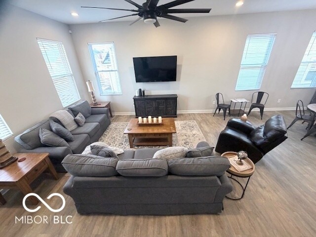 Photo - 656 N Beville Ave