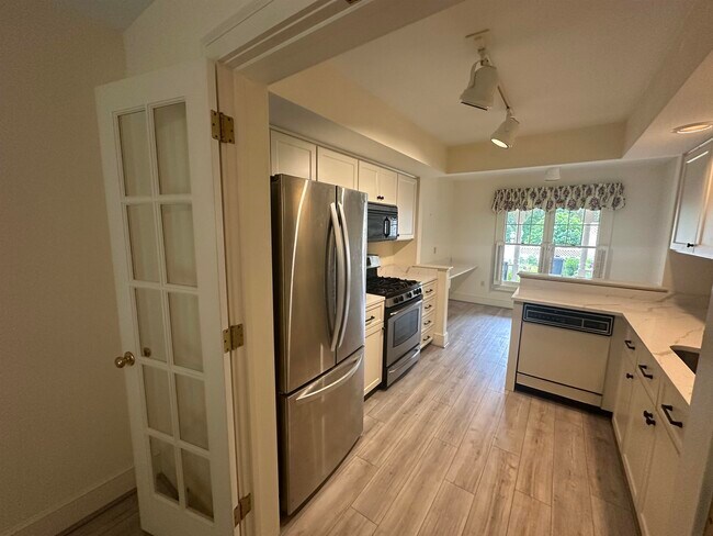 Photo - 579 Sagamore Ave