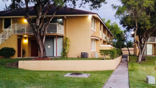 Building Photo - 410 NW 214th St