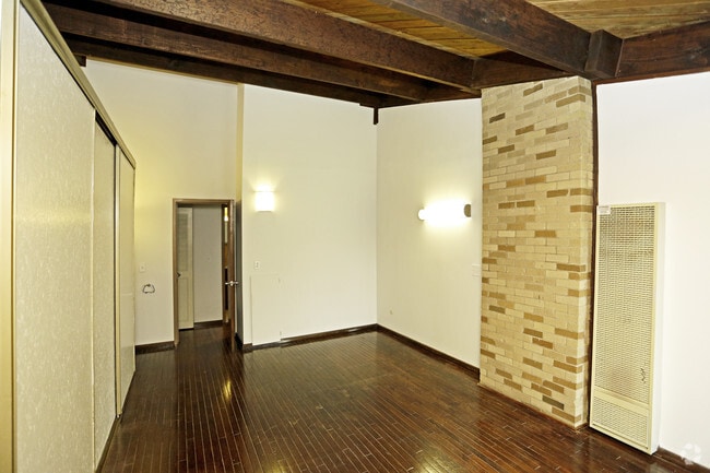 Amber�s Timber Lodges Apartments For Rent in Clawson, MI