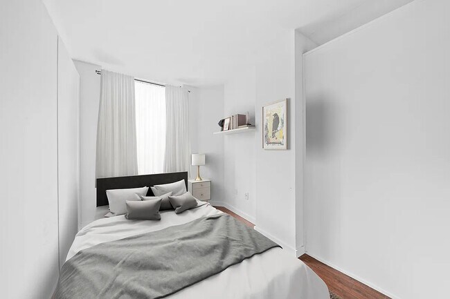 8 Liberty Pl Unit 13