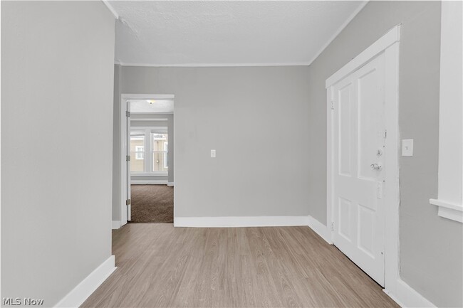 Photo - 3877 W 31st St