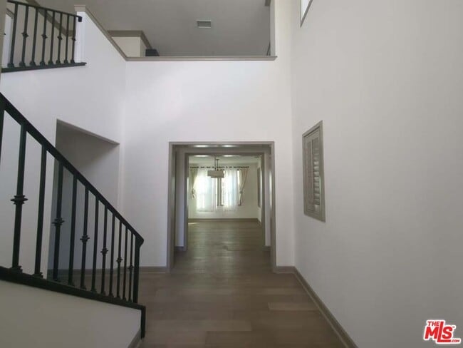 Photo - 16243 Cameo Ct