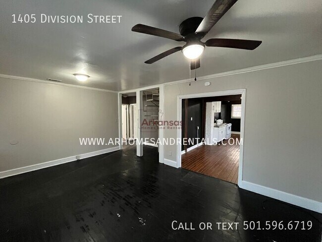 Photo - 1405 Division St