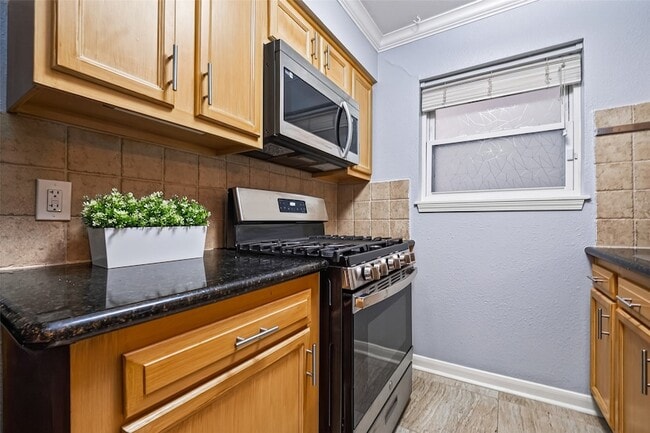 Photo - 1404 Welch St Unit 7