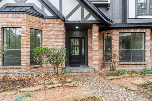 Photo - 6 Thornhedge Ct