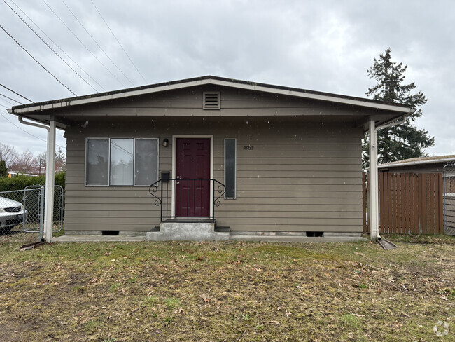 Building Photo - 861 Edmonds Avenue Northeast Unit 861 Edmonds Ave NE Rental