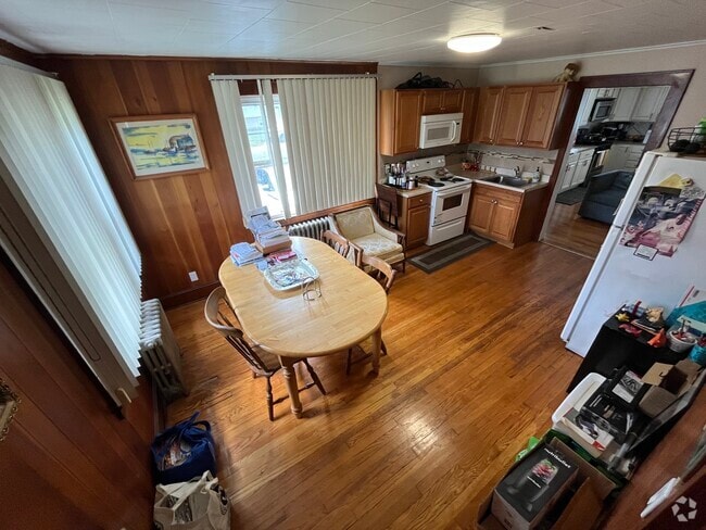 Building Photo - 75 Brefni St Unit 1 Rental