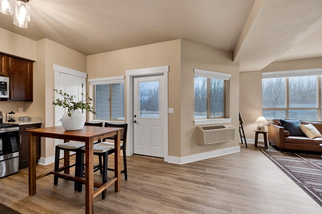 Photo - Brooklyn West Apartments