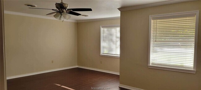 Photo - 1003 Harrington Ave