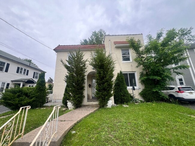 Photo - 936 Parkside Ave. House