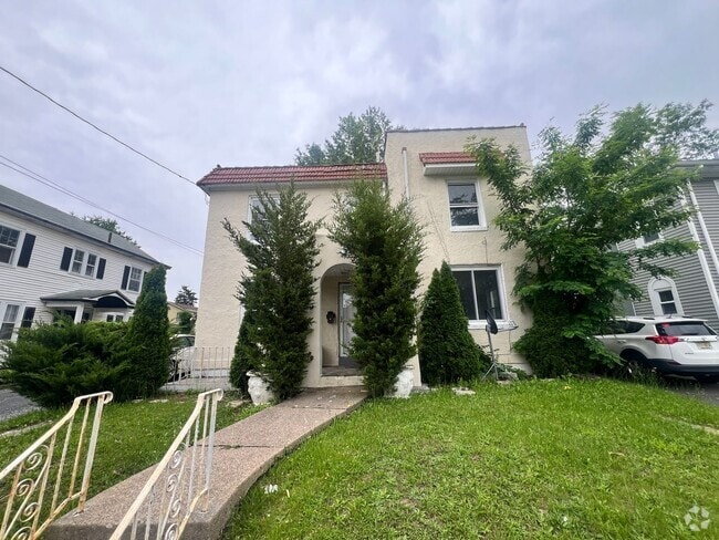 Building Photo - 936 Parkside Ave. Rental