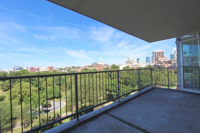 Building Photo - 151 Tremont St Unit 11K Rental