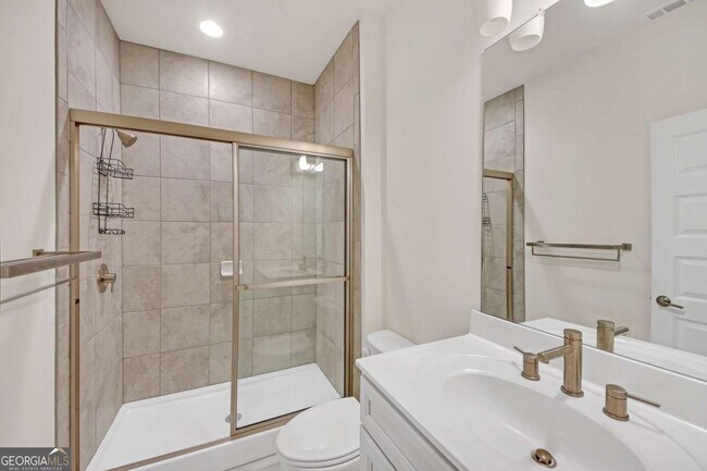 Photo - 860 Stonehill Ln