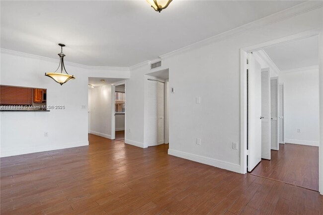 Photo - 2441 SW 31st Ave Unidad 104