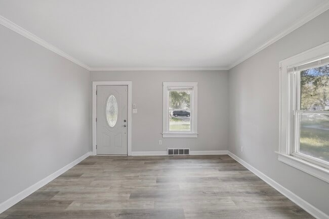 Photo - 1235 River Dr