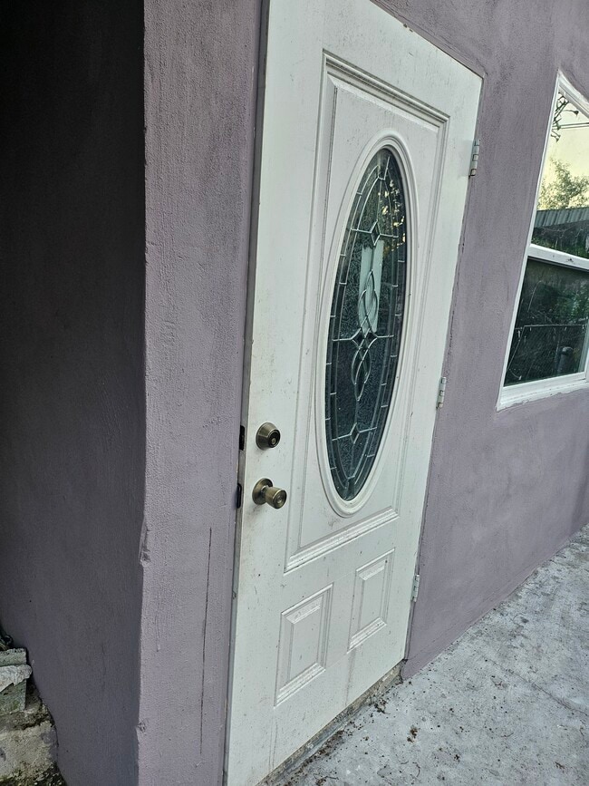 Building Photo - 826 NW 75th St