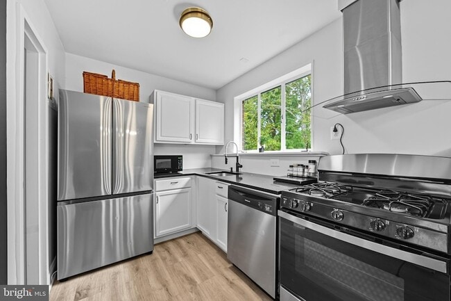 Photo - 10305 Montrose Ave Unit 202