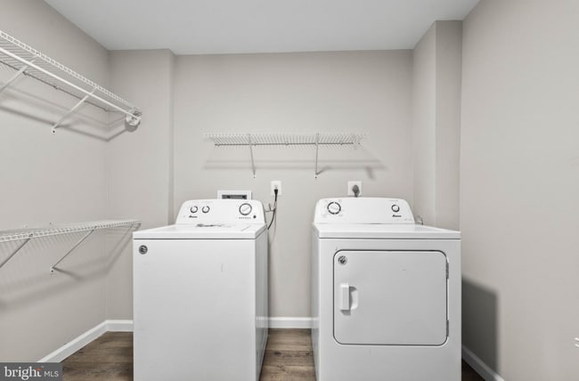 Photo - 328 Moseby Ct