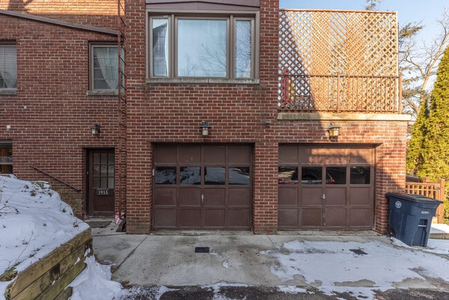 Photo - 1915 Geddes Ave