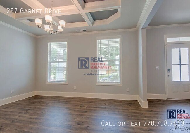 Photo - 257 Garnet Dr