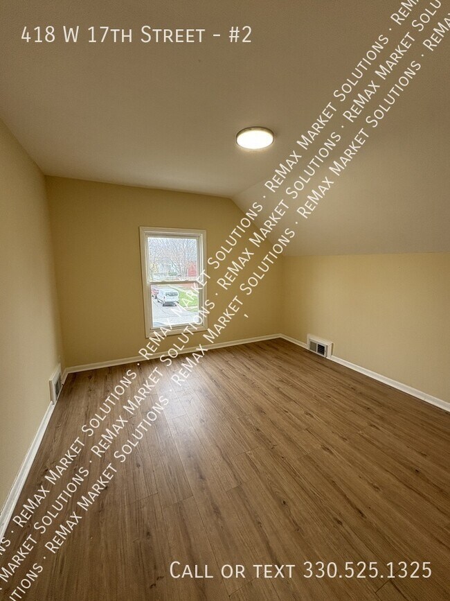 Photo - 418 W 17th St Unit #2