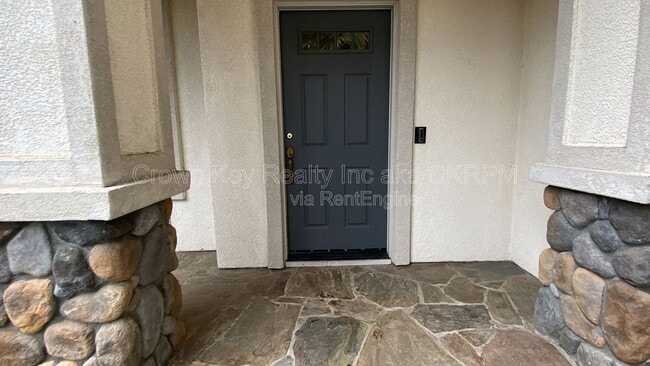 Photo - 1367 Gwerder St