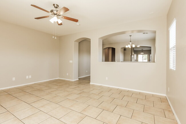 Photo - 1809 W Dugan Dr