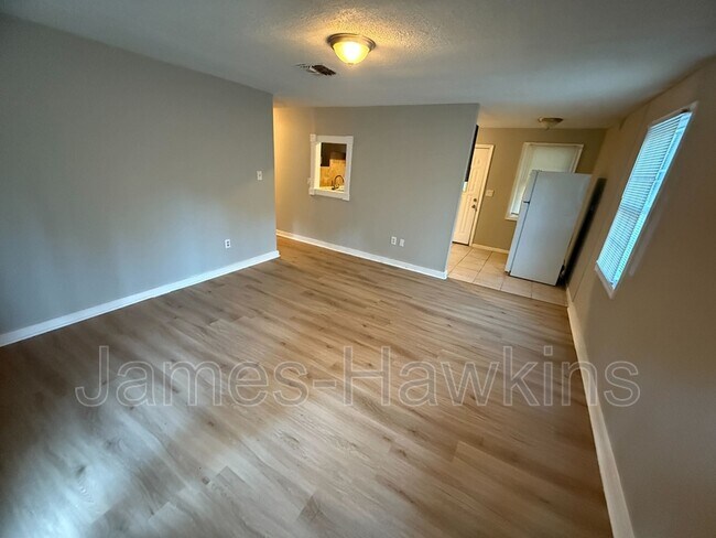 Photo - 3521 Dundale Rd