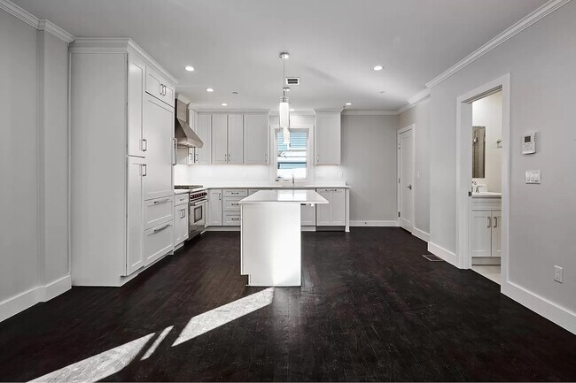 Photo - 57 Hurley St Unit 1