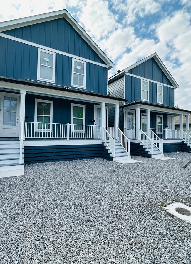 Building Photo - 5430 N Román St Unit A