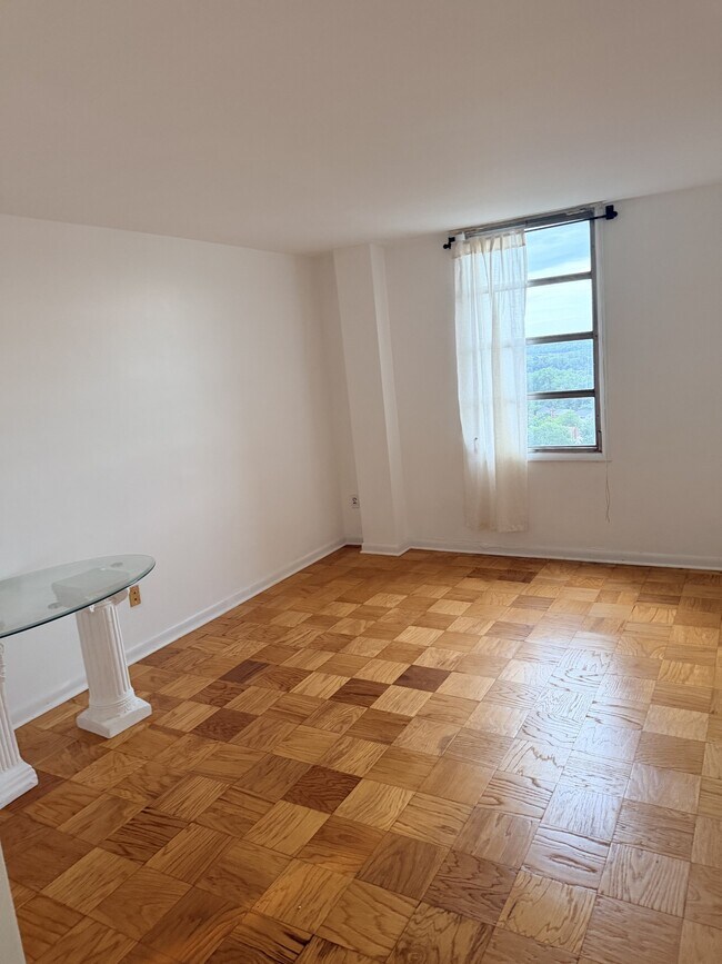 Photo - 4600 Duke St Unit 1406