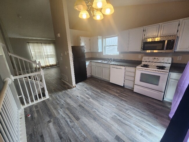 Photo - 966 Robmeyer Dr