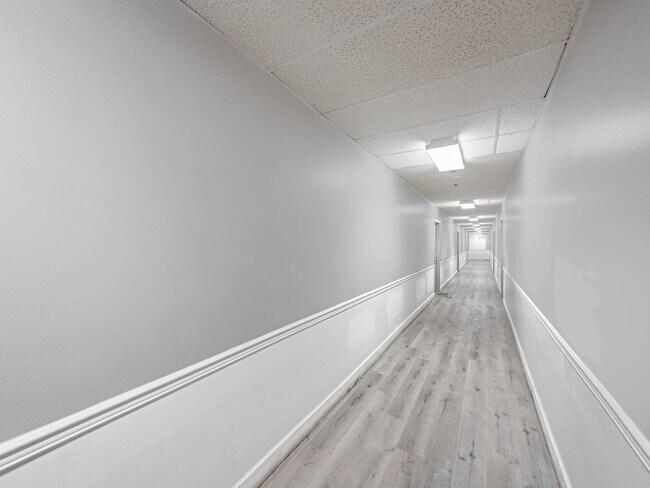 Photo - Hilltop Crescent